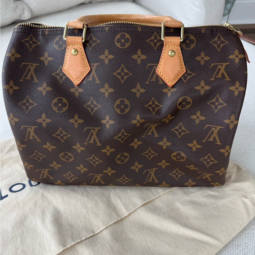 Louis Vuitton Monogram Speedy 30 Handbag